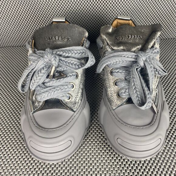 Valabasas Shoes Sneakers Mens Size 11 Smoke Silver Gray Lace Up Low Top - Picture 1 of 12